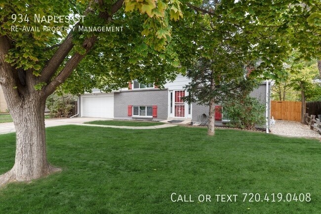 Building Photo - 934 Naples St