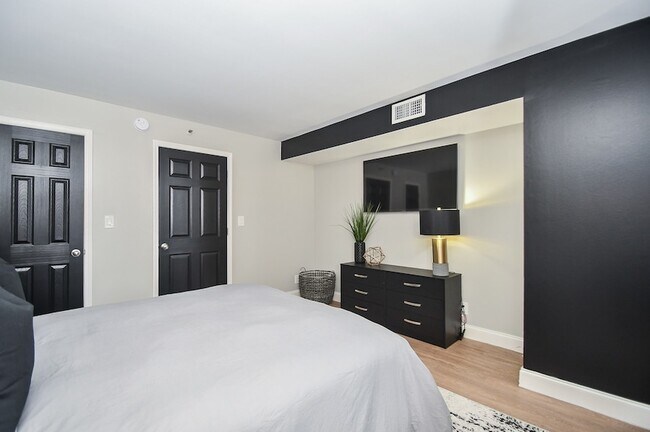 Building Photo - 3525 Sage Rd