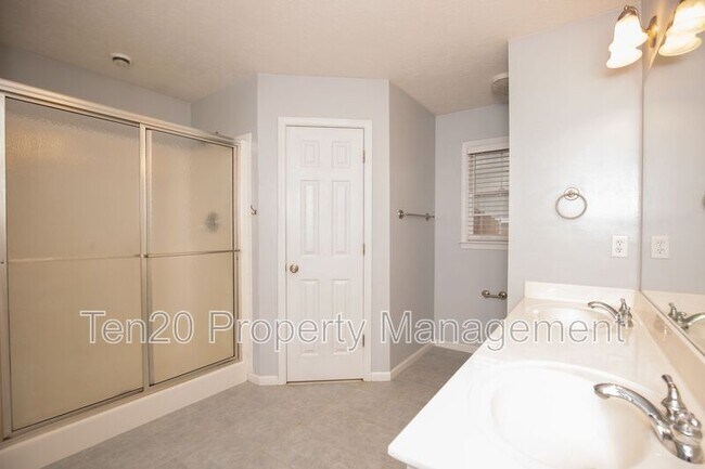 Building Photo - 4067 Arrel Dr