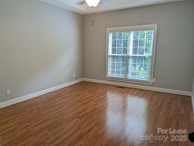 Building Photo - 175 Turnberry Ln