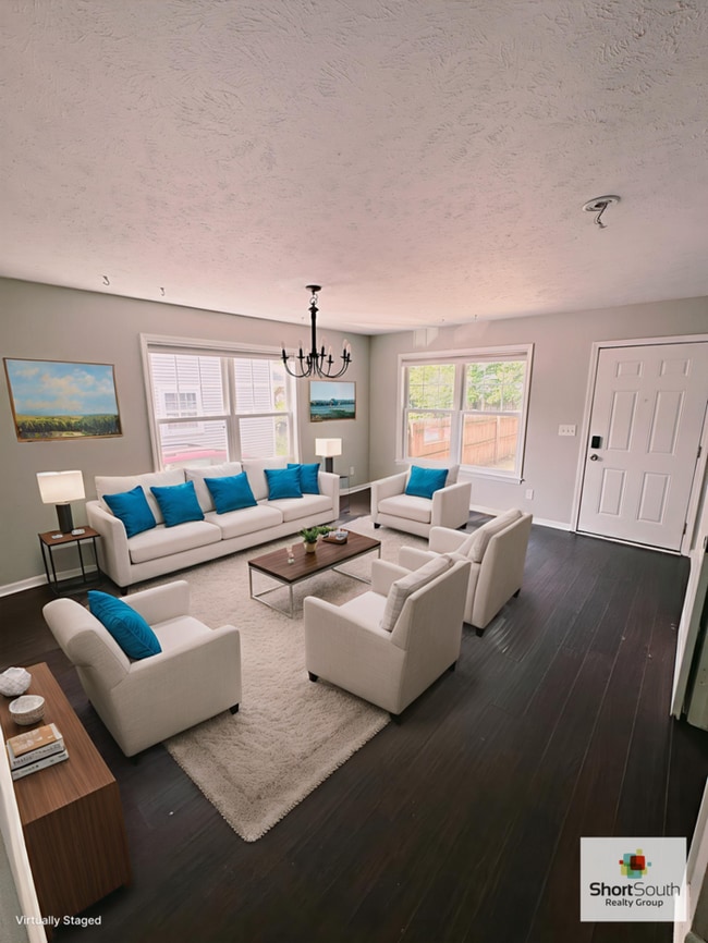 Primary Photo - Wealthy St 4 bed 2 bath Single Family Home