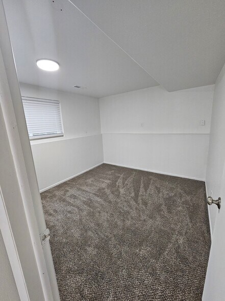 Building Photo - 7390 W Candis Pl
