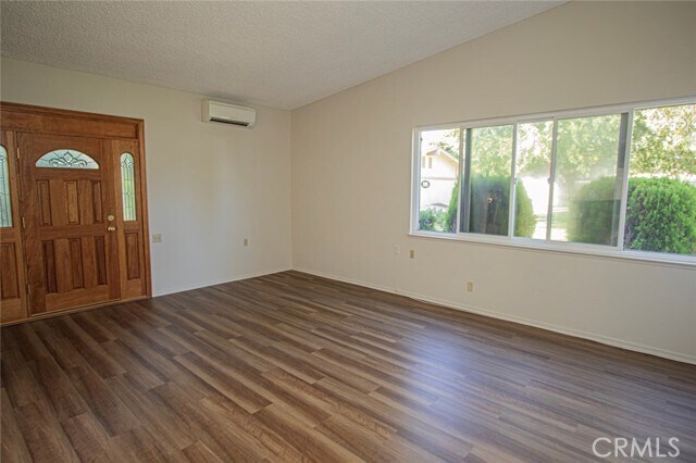 Building Photo - 594 Avenida Majorca