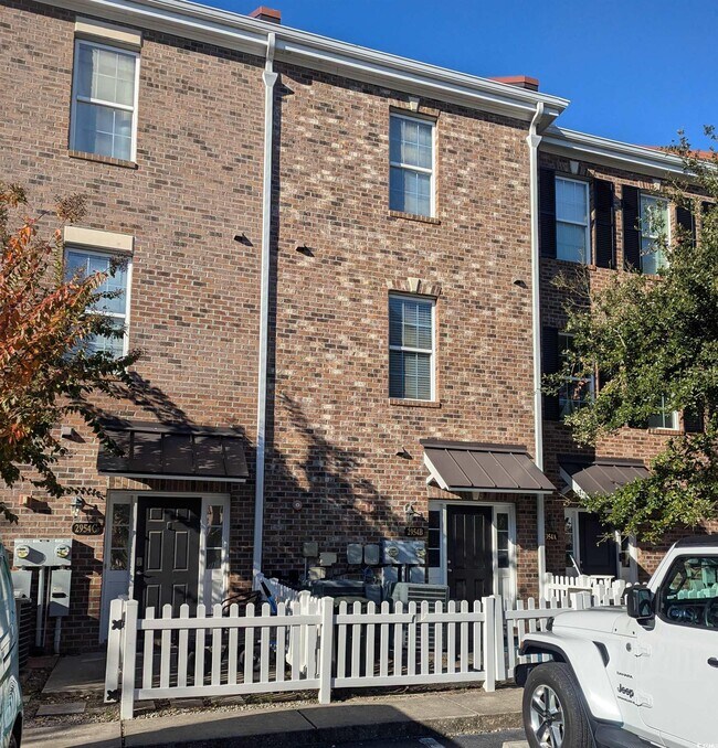 Primary Photo - 2954 Yancey Way