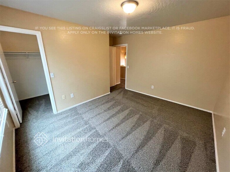 Building Photo - 13350 W Rose Ln