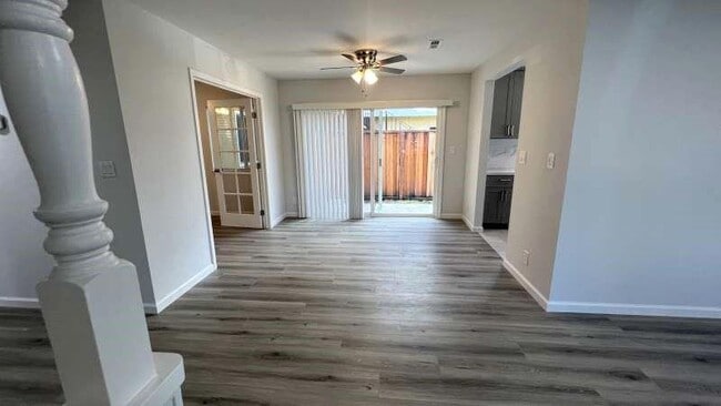 Building Photo - 1281 Saratoga Ave