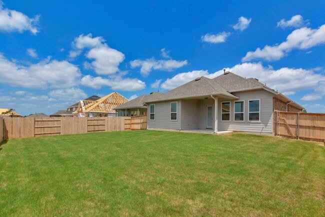 Building Photo - 2208 Bell Mare Vw