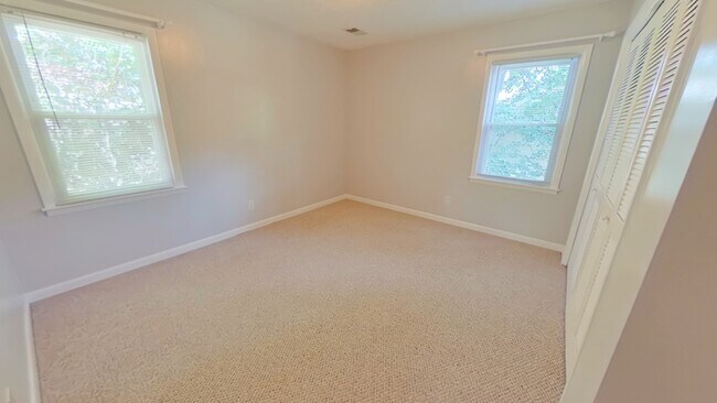 Building Photo - 3314 Jura Dr