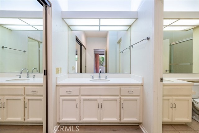 Building Photo - 5744 E Creekside Ave