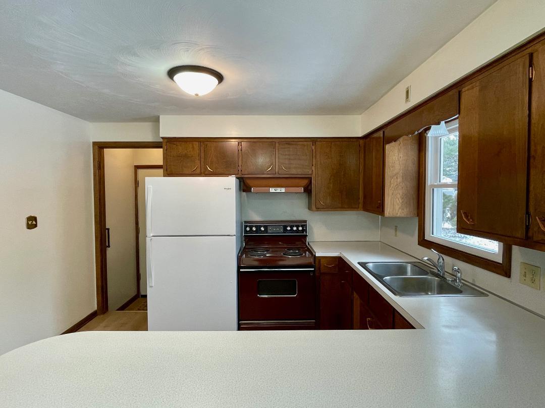 Building Photo - 9841 Smithdale Ave NE