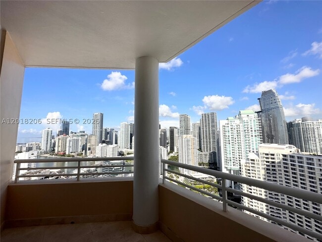 Building Photo - 808 Brickell Key Dr