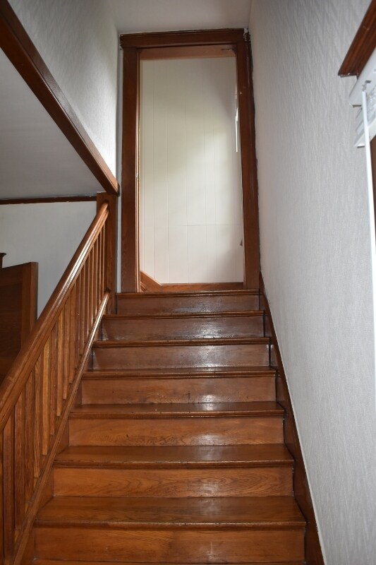 Building Photo - 1016 S University Ave