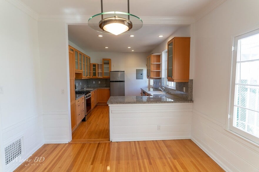 Building Photo - 1207 S Orlando Ave