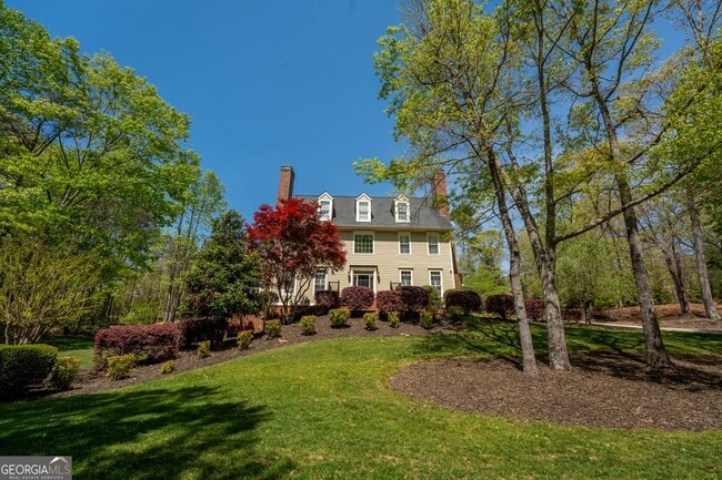Building Photo - 2925 Orchard Dr