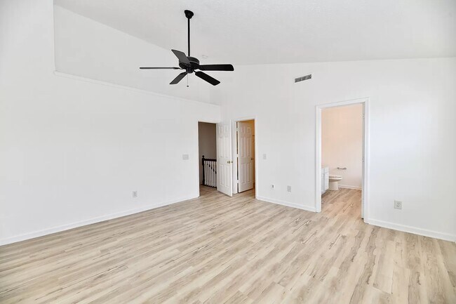 Building Photo - 11888 Esty Way