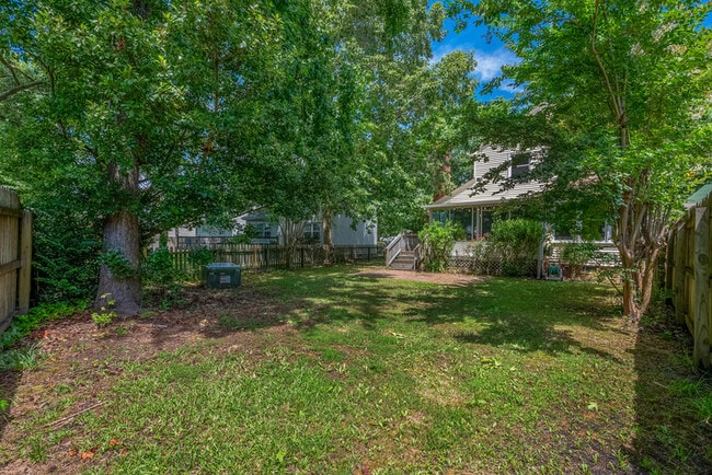 Building Photo - 2105 Grey Fox Ln