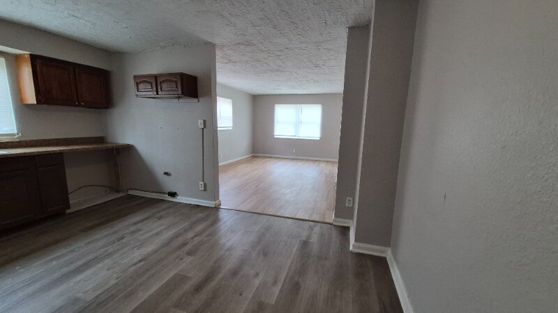 Building Photo - 152 Santa Clara Ave