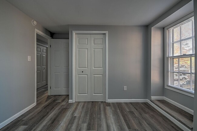 Building Photo - 254 Wildwood Dr