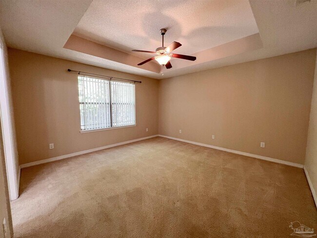 Building Photo - 702 Mozingo Ln