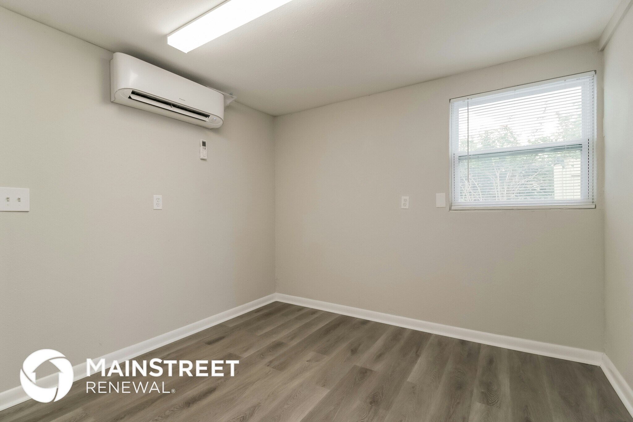 Building Photo - 560 Georgia Ave