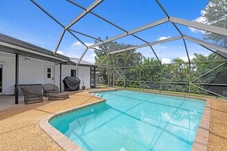 Building Photo - 1039 NW 8th St