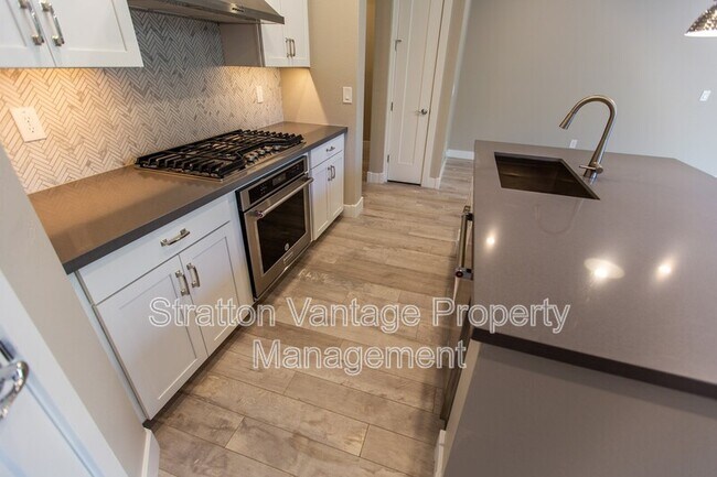 Building Photo - 3855 S McQueen Rd