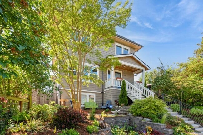 Primary Photo - 1 bedroom in Seattle WA 98117