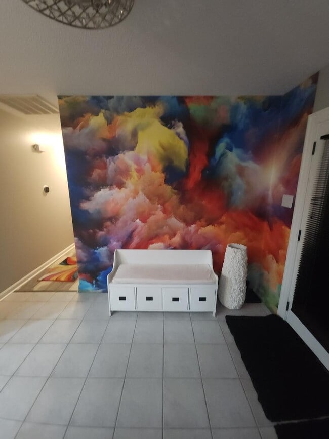 Building Photo - 302 Larbre Rd