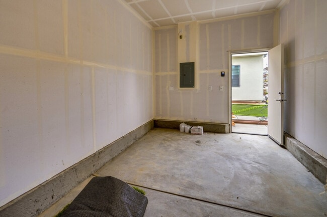 Building Photo - 3023 Neil Jerome Dr