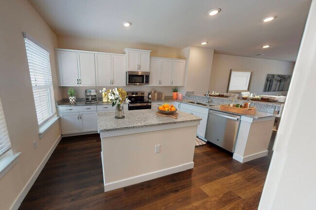 Building Photo - Willet | 4 Bed 3.5 Bath | Garage | 2287 sf...