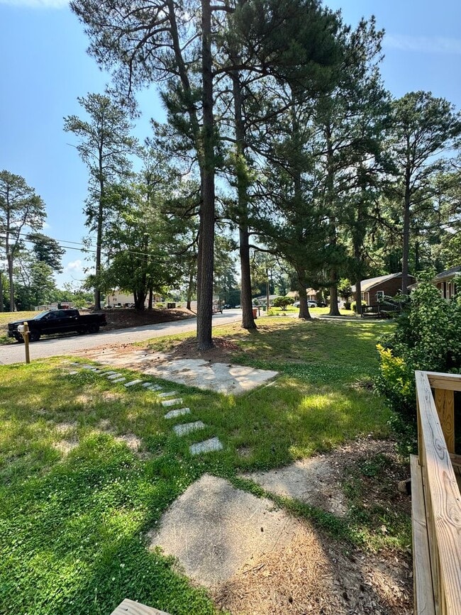 Building Photo - Cozy 4 bed 1.5 bath Ranch House in Petersburg