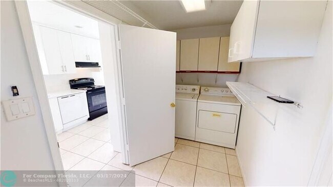 Building Photo - 9708 Alaska Cir