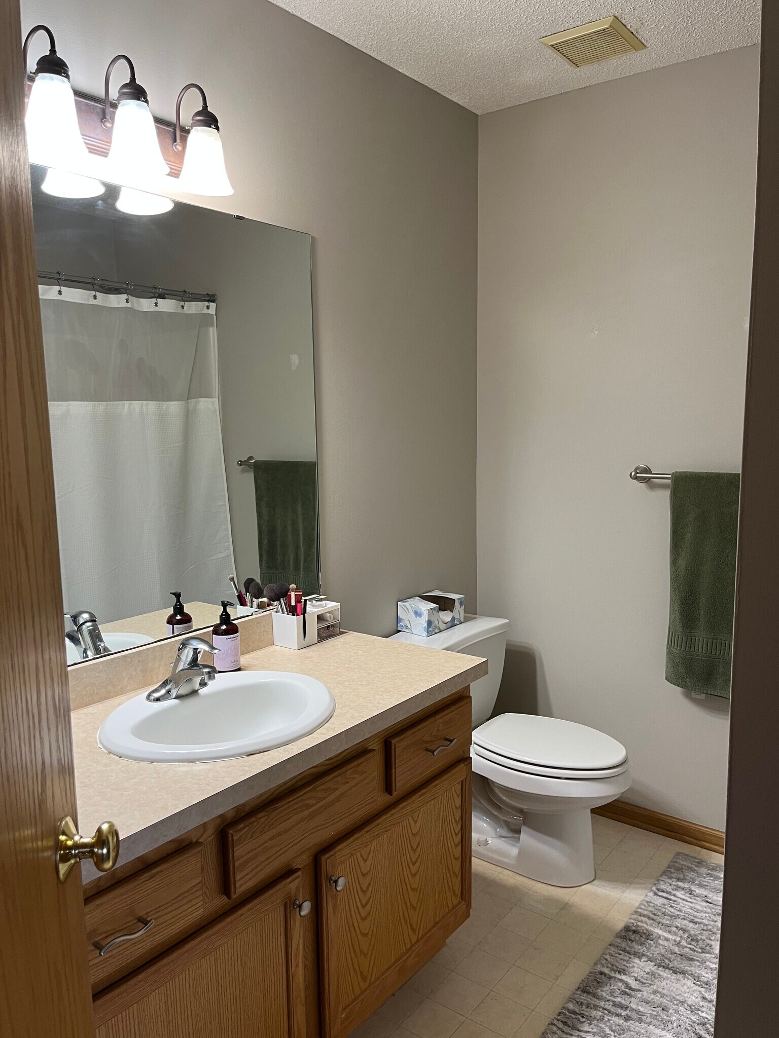 Building Photo - 1585 Serenity Ln