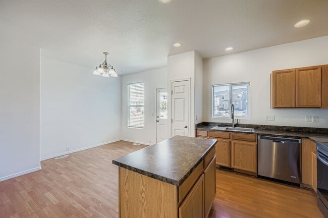 Building Photo - 7398 Countryside Grove