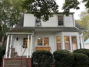 Building Photo - Furnished Single Family House Near Cornell Campus