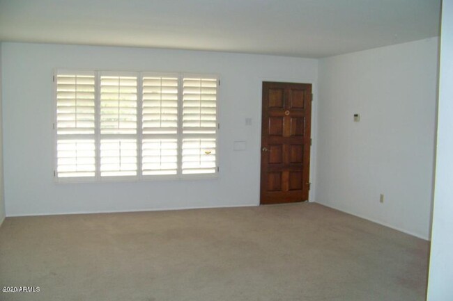 Building Photo - 2316 N 72nd Pl