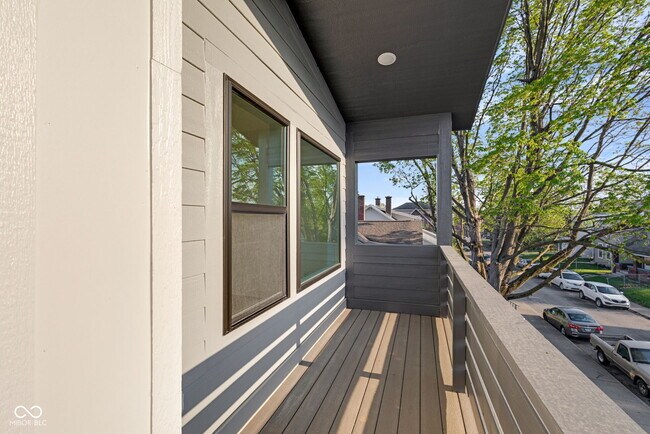 Building Photo - 1025 Churchman Ave