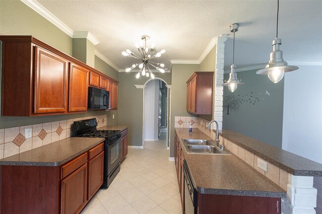 Building Photo - 25315 Sierra Woods Ln