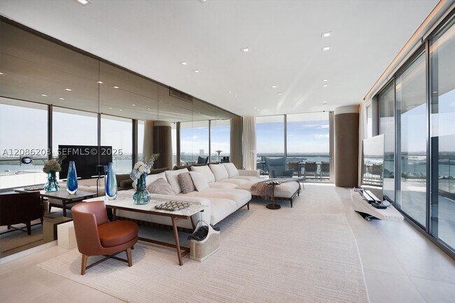 Building Photo - 10203 Collins Ave