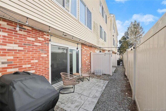 Building Photo - 1611 Washington Blvd