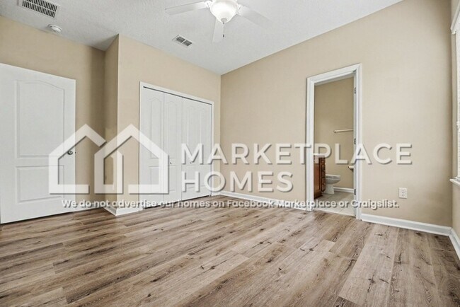 Building Photo - 10013 Logan Falls Ct