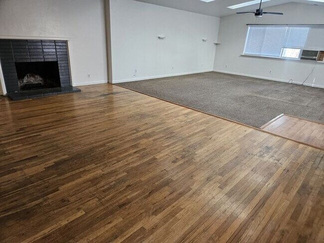 Building Photo - 3bed 2bath Northwest Reno Home, A must see