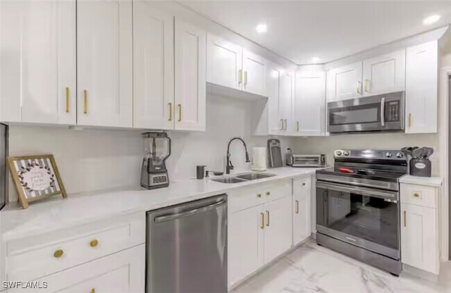 Building Photo - 2392 Clipper Way