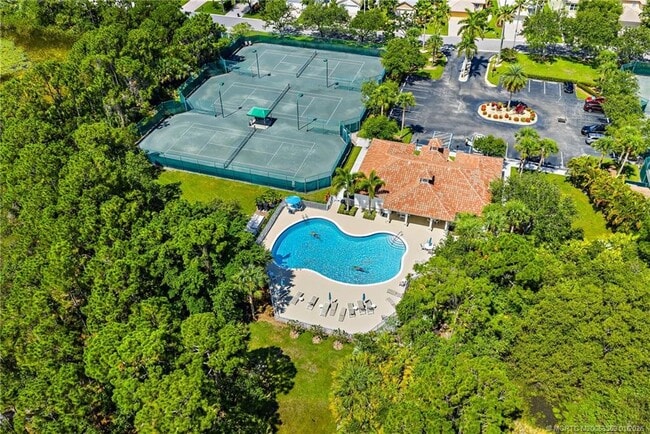 Building Photo - 4574 NW Red Maple Dr