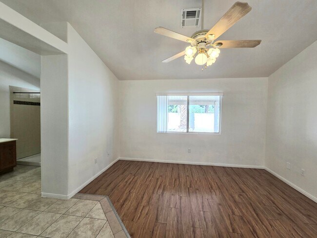 Building Photo - Charming & Spacious Las Vegas Home with Prime Location and Endless Potential