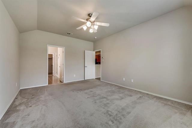 Building Photo - 9624 Sleepy Hollow Dr