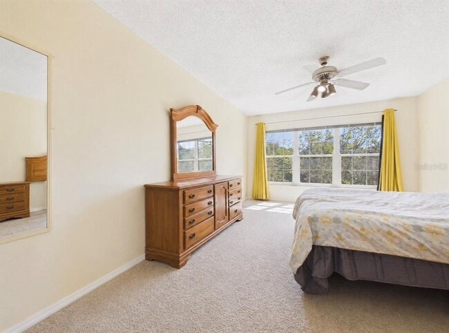 Building Photo - 2450 Pelican Ct