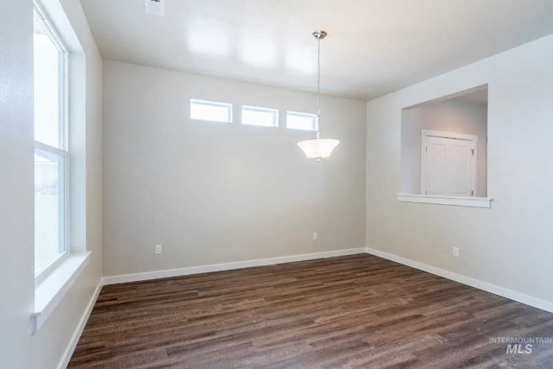 Building Photo - 322 S Fritts Ave