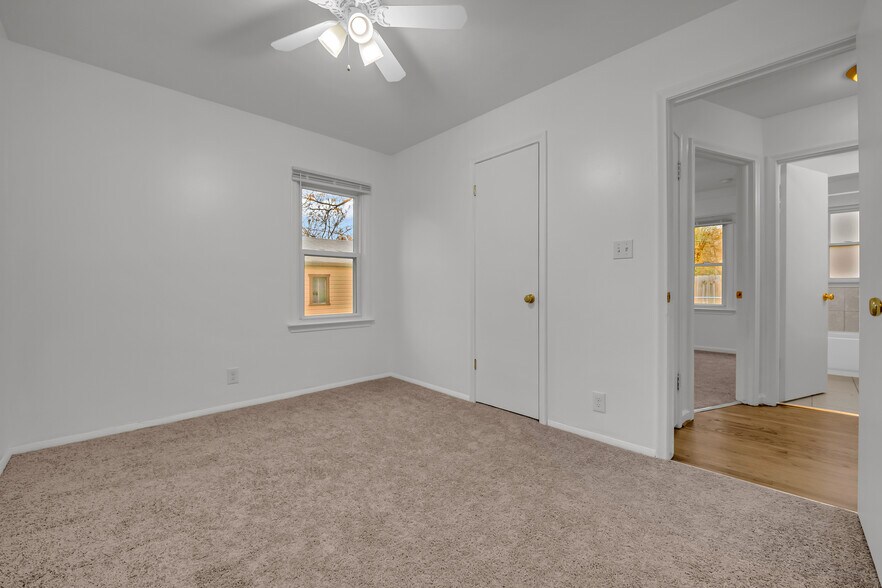 Building Photo - 1824 Wordsworth St