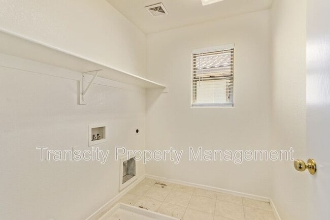 Building Photo - 5854 E Harmony Ave
